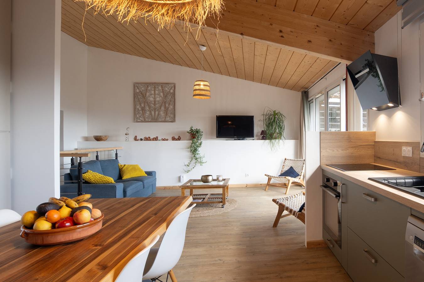 Maison de vacances 'La Chant Des Tongs - La Canopée' avec vue montagne, Wi-Fi et climatisation in Salazac, Région de Nîmes