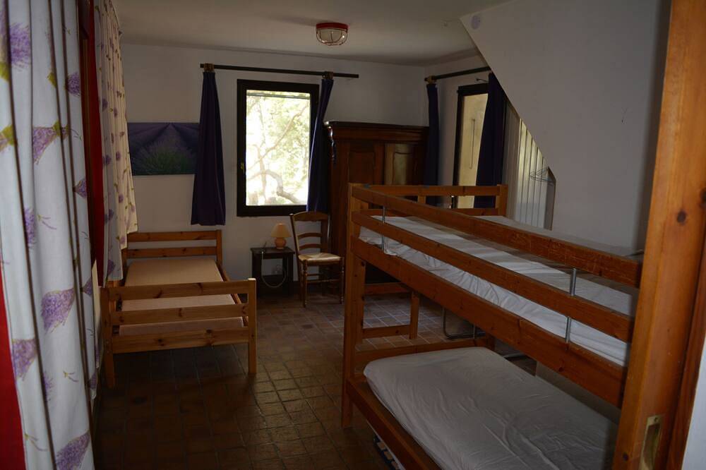 Gîte avec piscine privée. in Venterol, Région de nyons