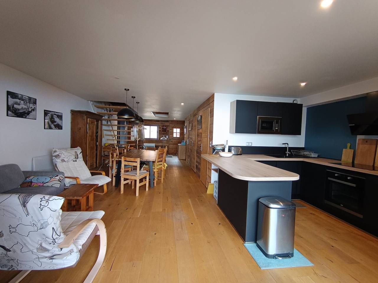 Appartement entier, Appartement-Chalet Luxe 125m², 50m des pistes, Animaux Ok, Garage in Montgenèvre, Région de Briançon