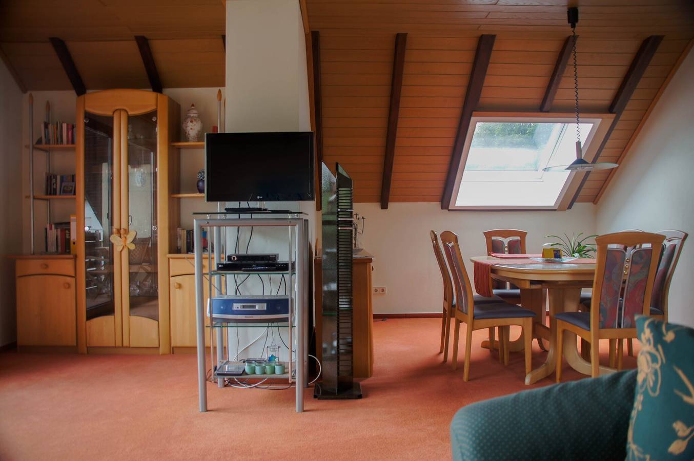 Entire apartment, Holiday Apartment "Rauber Marie Theres" with Private Garden, Balcony & Wi-Fi in Abentheuer, Saar-Nahe-Bergland