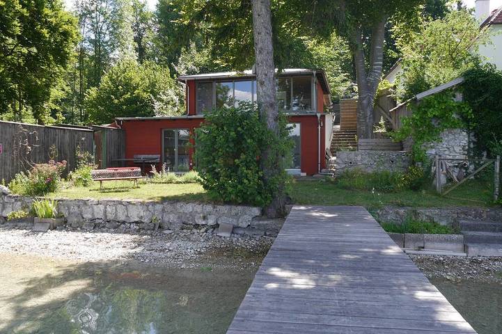 Ferienhaus am Pilsensee mit direktem Seezugang, Steg und Sauna in Strandbad Widdersberg, Herrsching