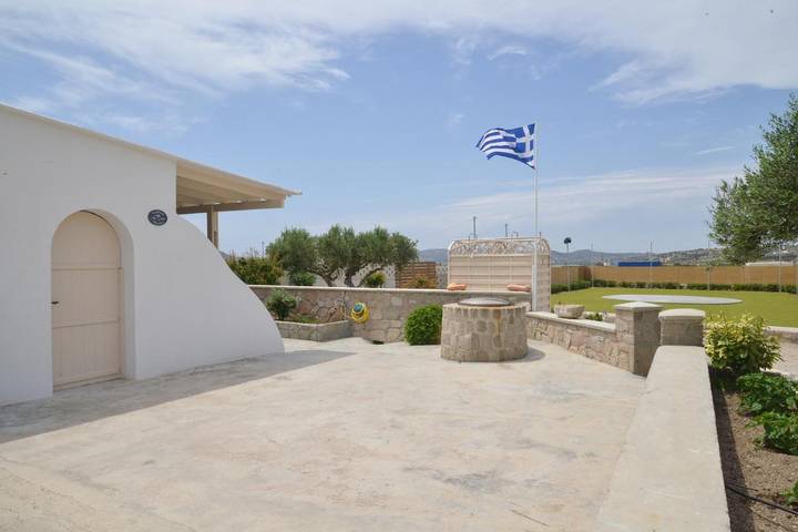 Villa pour 8 personnes, avec vue et jardin dans Milos - 2