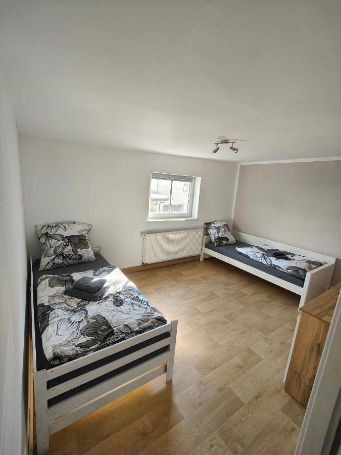 Ganze Wohnung, Apartment with Garden View in Waltersdorf, Großschönau