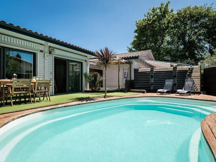 Chalet voor 2 personen, met terras en tuin, met huisdier in Biscarrosse