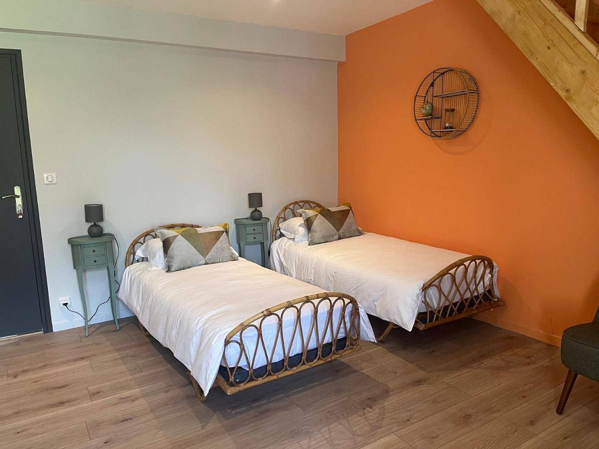 Le Moulin de Moquesouris - Chambres d'hôtes et table d'hôte in Nazelles-Négron, Région de Tours