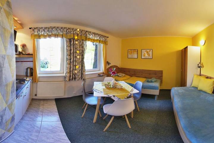 Ferienhaus für 2 Personen, mit Garten und Ausblick in Liberec - 2