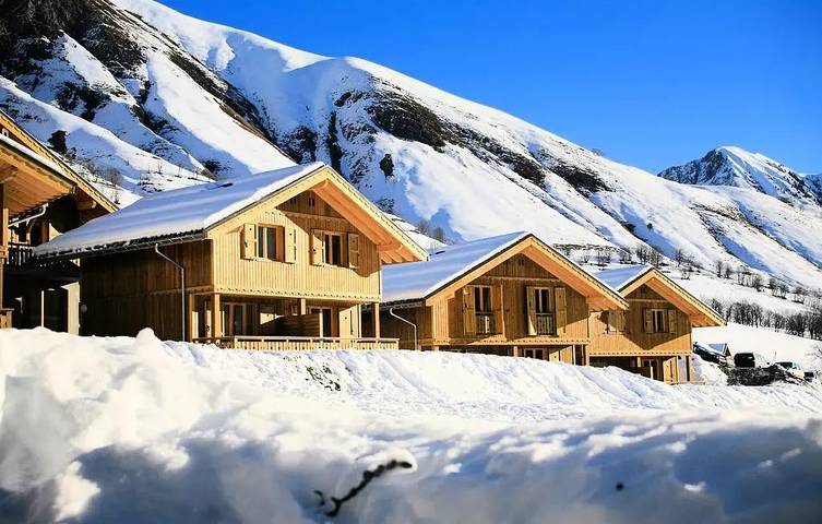 Chalet pour 6 personnes, avec terrasse et piscine à Saint-Sorlin-d'Arves
