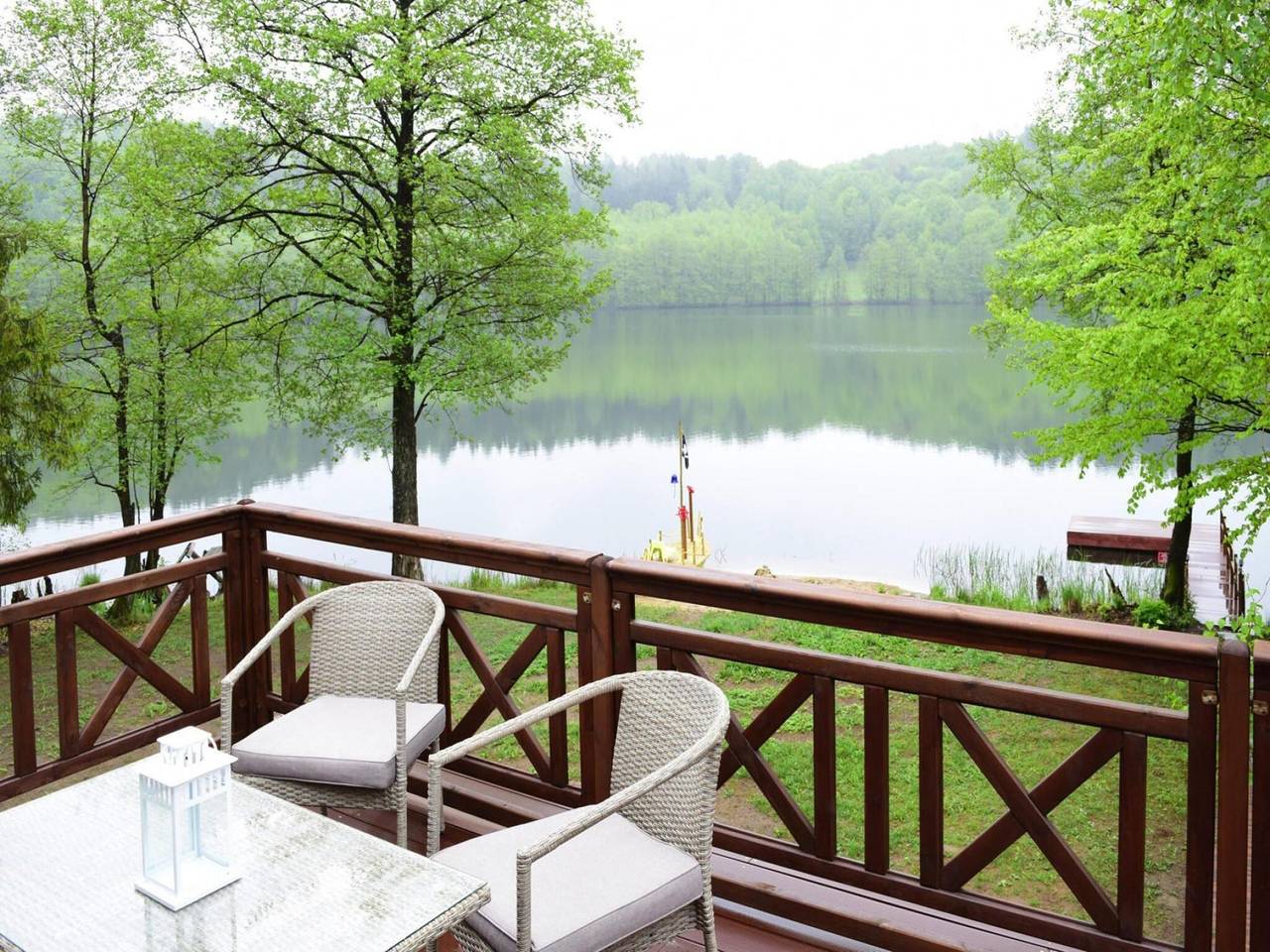 Ferienhaus direkt am See, Sauna, Whirlpool in Stężyca, powiat kartuski