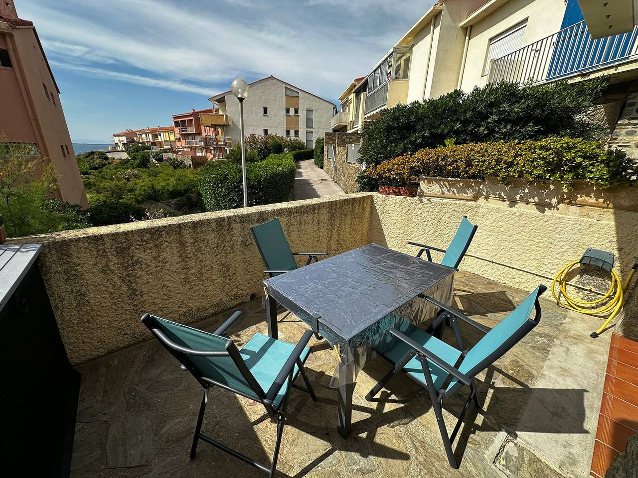 Apartamento entero, Apartamento T3 en Collioure, a 30m de las playas, terraza y aparcamiento in La Côte Vermeille, Colliure