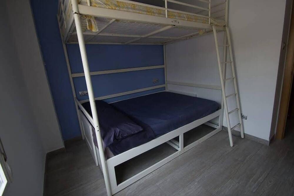 Ganze Wohnung, Apartment with Private Access to the Beach in Playa de Tavernes de la Valldigna, Tavernes de la Valldigna