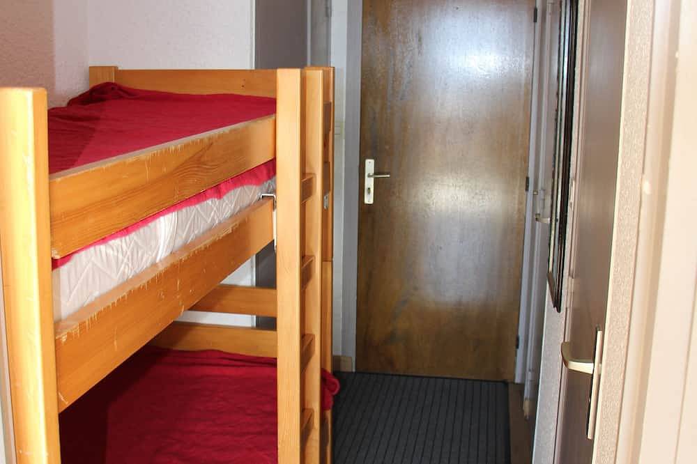 Appartement entier, Centre Station avec parking, terrasse au sud, sans vis à vis in Huez, Parc national des Écrins