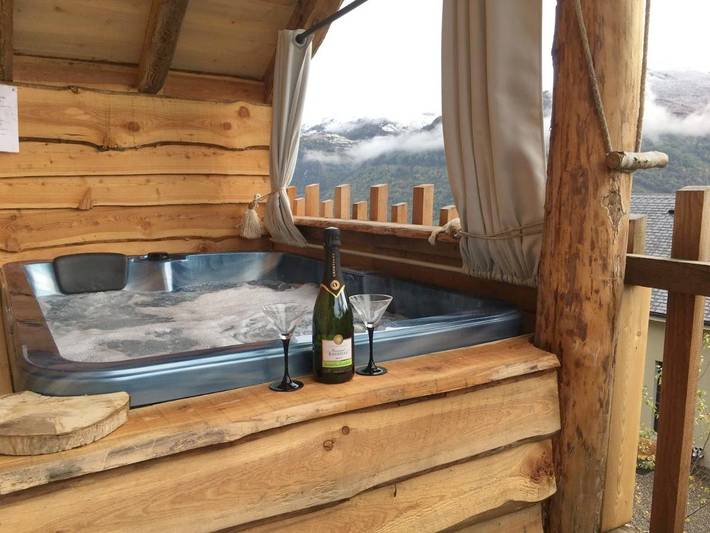 Gîte pour 3 personnes, avec jacuzzi et jardin à Agos-Vidalos - 3