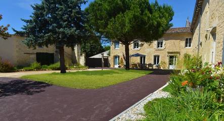 Gîte pour 2 personnes, avec jardin et piscine ainsi que sauna et vue à Bois (homonymie)