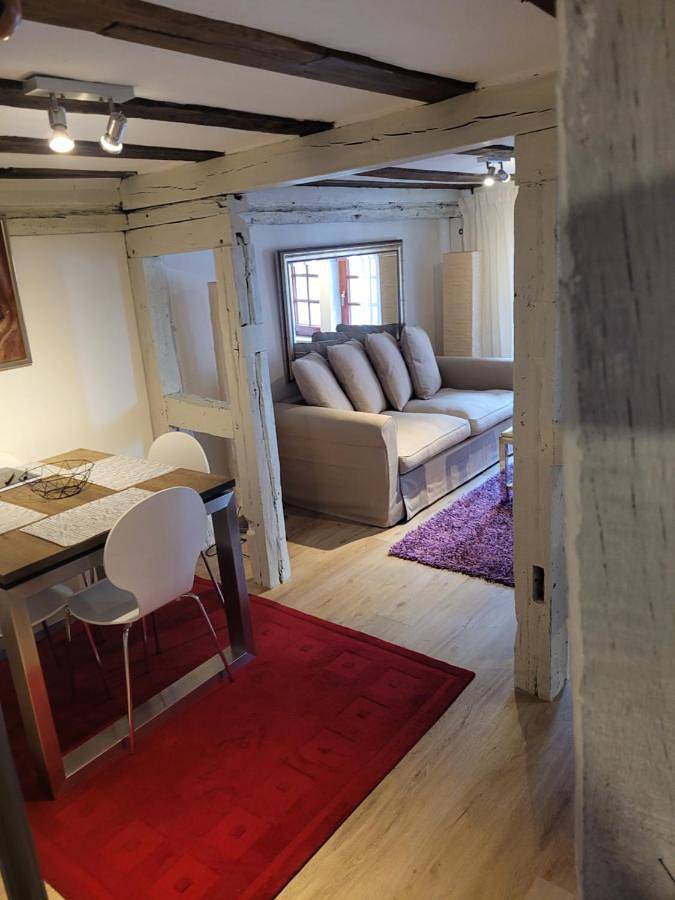 Ganze Wohnung, One-Bedroom Apartment in Limburg, Landkreis Limburg-Weilburg