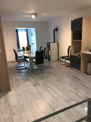 Location de vacances pour 6 personnes, avec terrasse à Saint-Germain-du-Corbéis