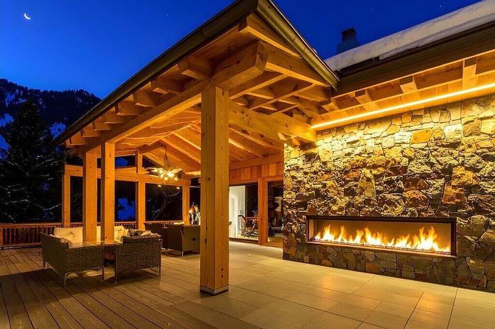 7 Bedroom Chalet with Mountain views of Omeshorn in Lech am Arlberg, Arlberg
