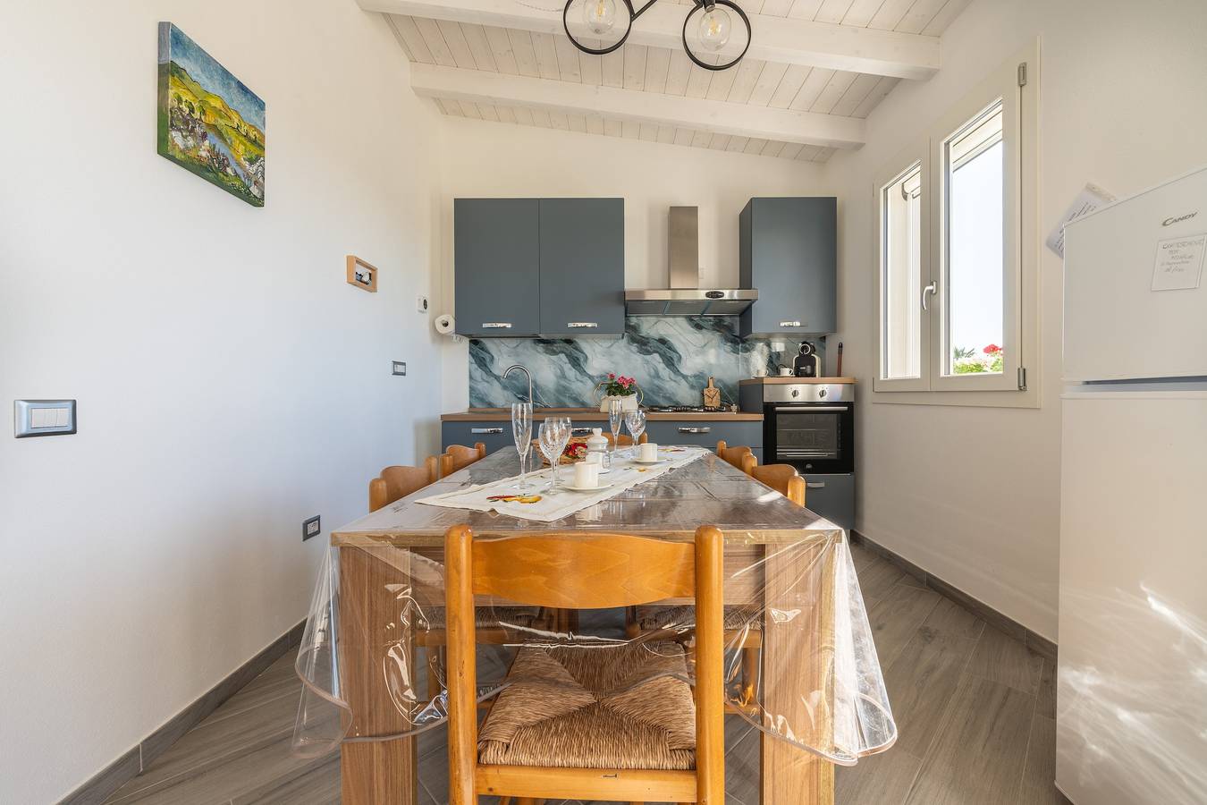 Casa Vacacional 'Moon' con Terraza Privada y Aire Acondicionado in Quartu Sant'Elena, Campidano