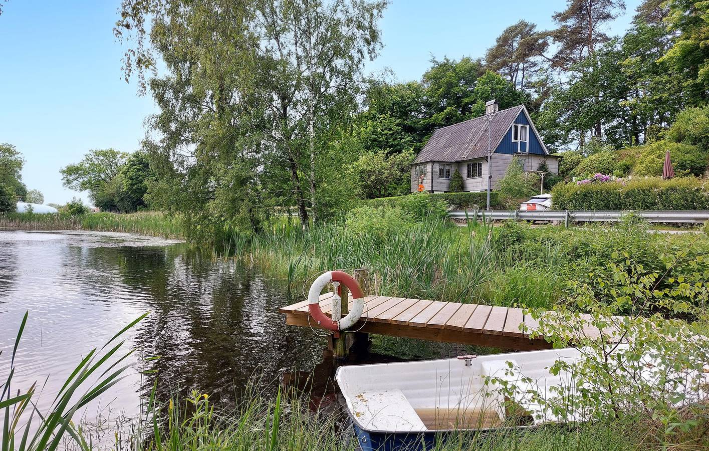 Hus för 6 Personer, med trädgård samt sjöutsikt och terass, barnvänlig