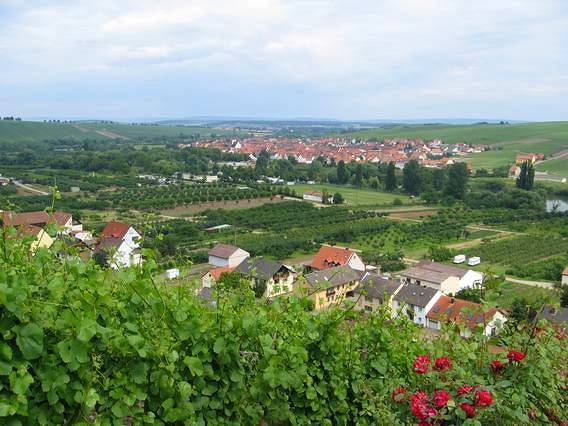 Ferienwohnung für 2 Personen, mit Balkon und Balkon/Terrasse sowie Terrasse und Garten in Nordheim am Main
