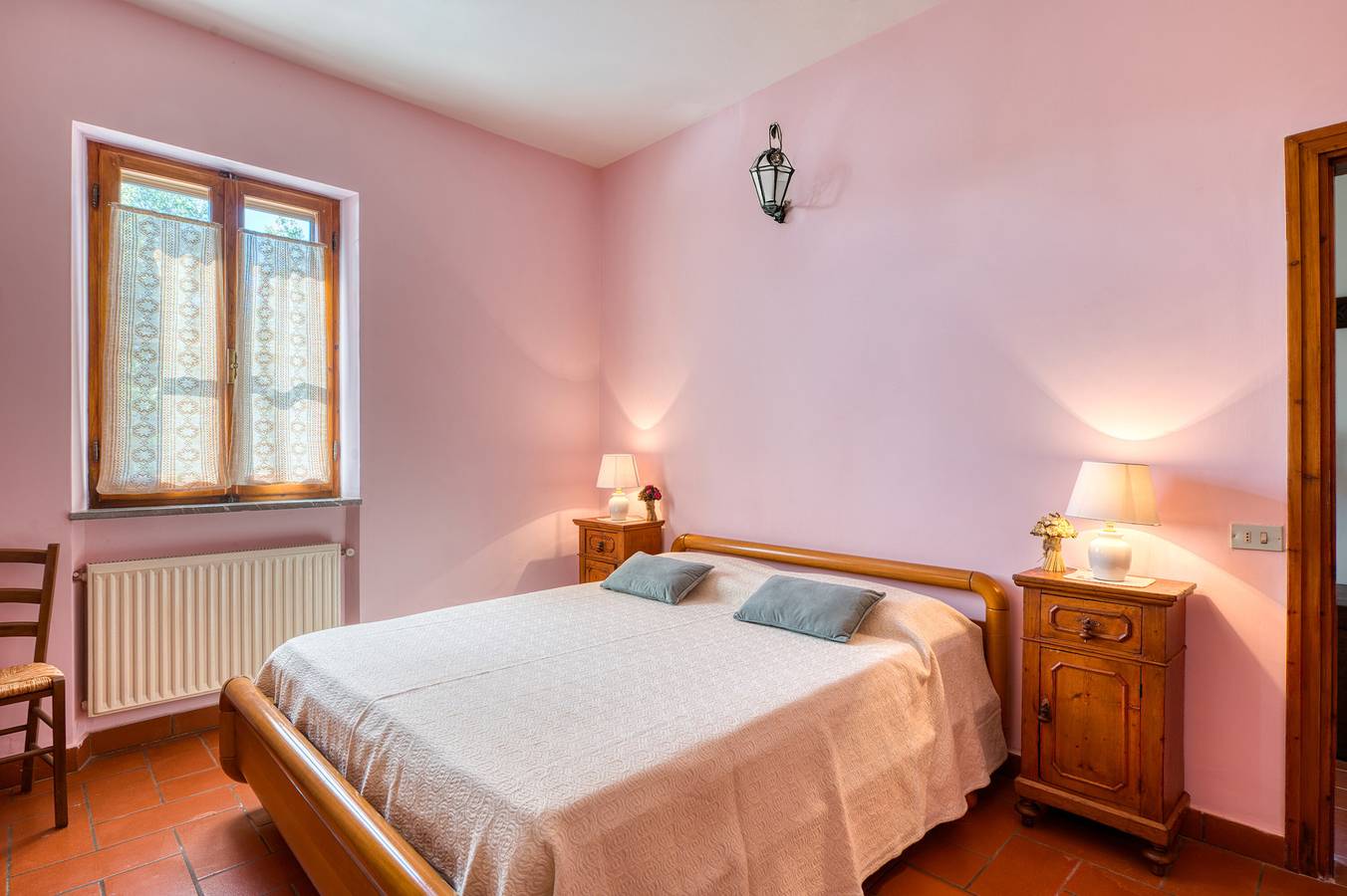 Villa 'Appartamento Villa Marta' mit Bergblick und Gemeinschaftsgarten in Spoleto, Perugia Provinz