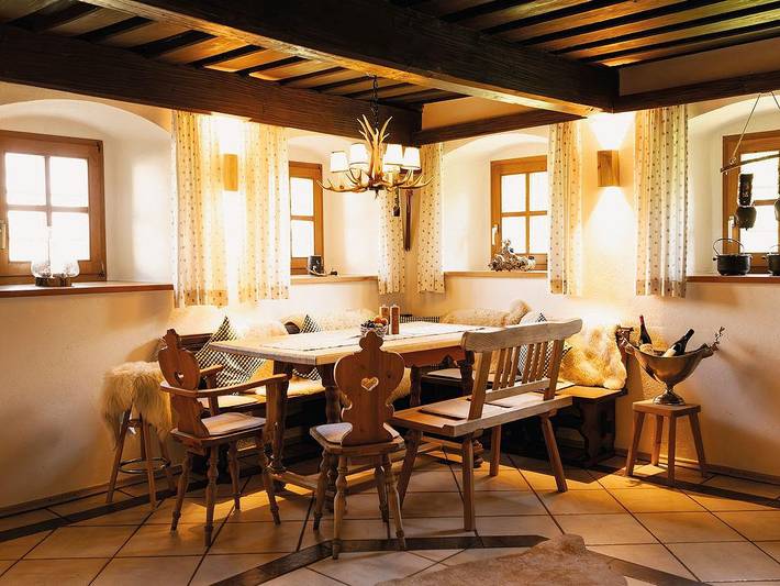 Ferienhaus für 13 Personen, mit Balkon/Terrasse und Sauna sowie Terrasse, kinderfreundlich - 1