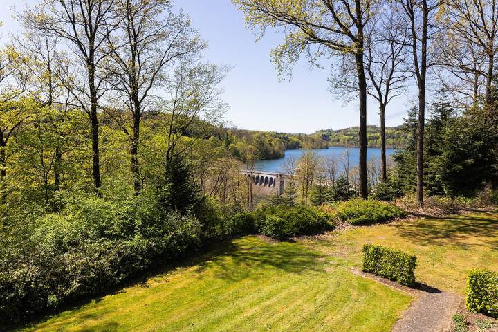 Bauernhof für 4 Personen, mit Balkon und Garten sowie Seeblick