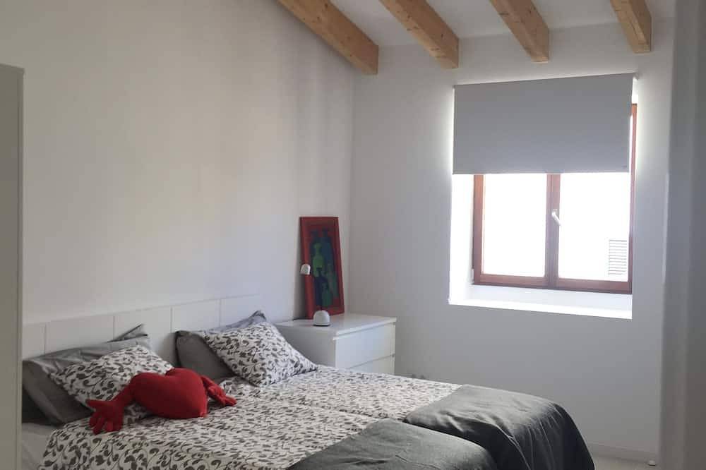 Casa con Piscina en el Centro del pueblo. Artá in Artà, Mallorca Este