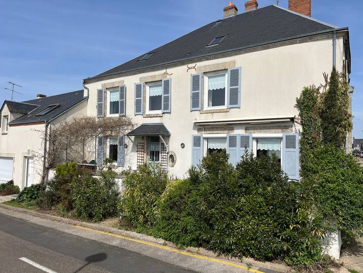 Gîte pour 4 personnes à Saint-Denis-de-l'Hôtel