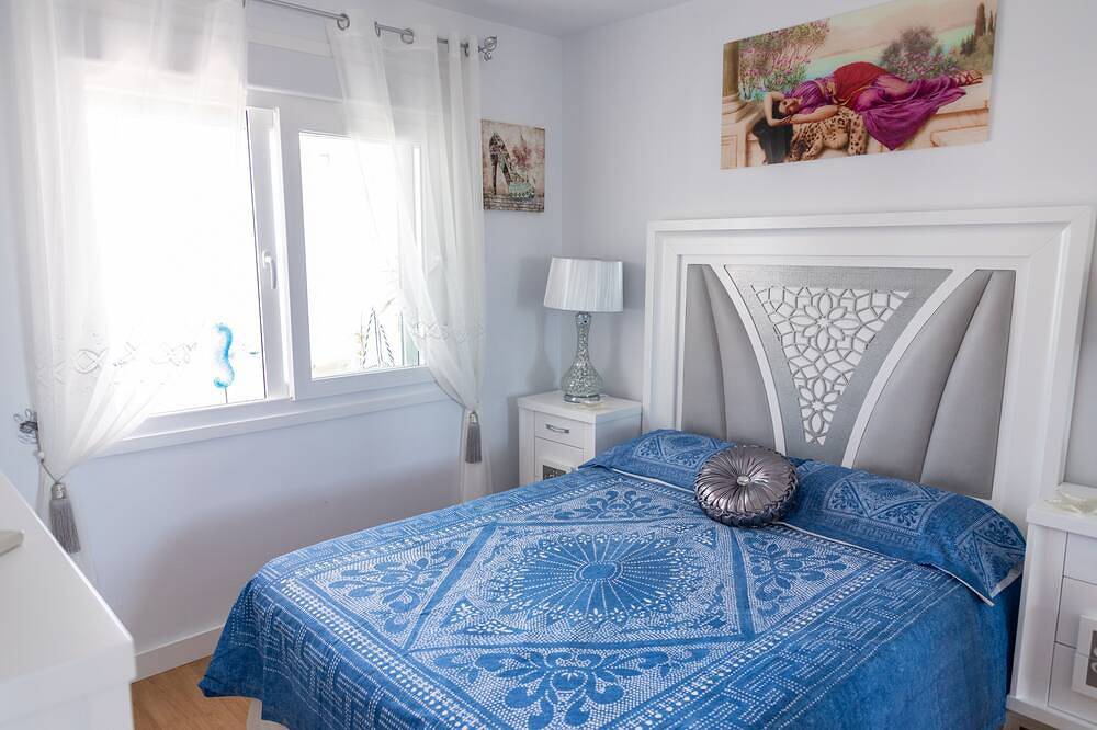 Apartamento entero, Bonito apartamento en el puerto deportivo in Puerto Deportivo de Estepona, Costa del Sol