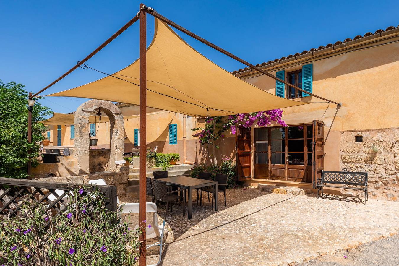 Agroturismo „Es Rafalet“ mit Bergblick, Pool, Klimaanlage, Terrassen und Garten in Manacor, Mallorca Osten
