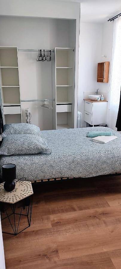 Location de vacances pour 4 personnes, avec jardin à Lamarque - 3