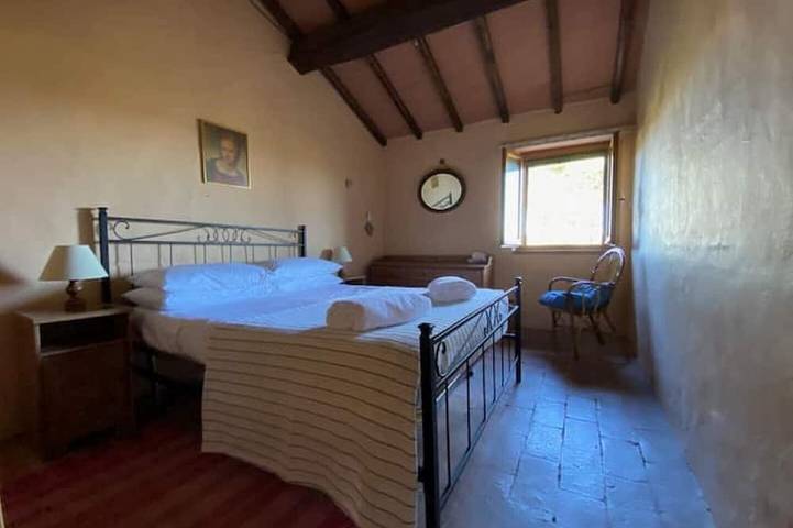 Gorgeously restored tranquil farmhouse in Castiglione del Lago, Lac Trasimène