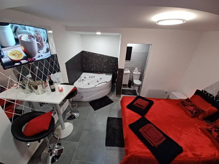 Appartement de vacances pour 2 personnes, avec jacuzzi et jardin, animaux acceptés