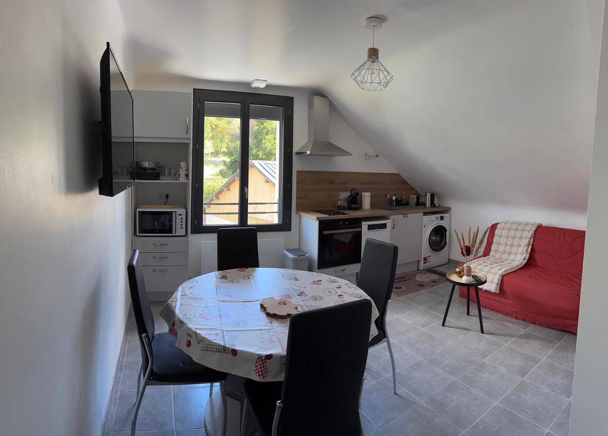 Appartement entier, Le Foirail in Nasbinals, Région de Mende