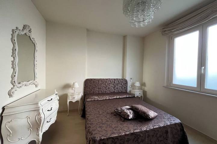 Appartement entier, Jardin privé, jusqu'à 6 personnes, espace vert, à quelques pas de la mer in Lido di Camaiore, Camaiore