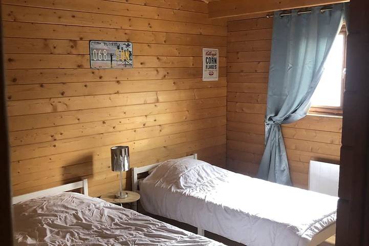 Gîte pour 10 personnes, avec terrasse à Lozzi - 4