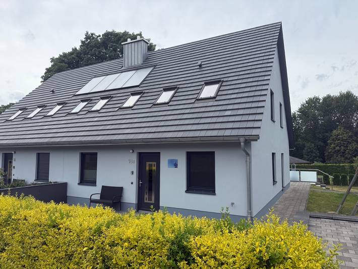 Ferienhaus für 12 Personen, mit Whirlpool und Terrasse sowie Garten und Sauna in Lenz