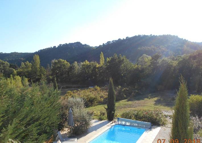Gîte pour 6 personnes, avec terrasse ainsi que jardin et piscine, animaux acceptés dans Drôme provençale - 2