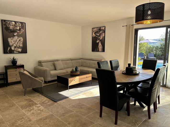 Gîte pour 6 personnes, avec piscine ainsi que jardin et terrasse à Vallon-Pont-d'Arc - 2