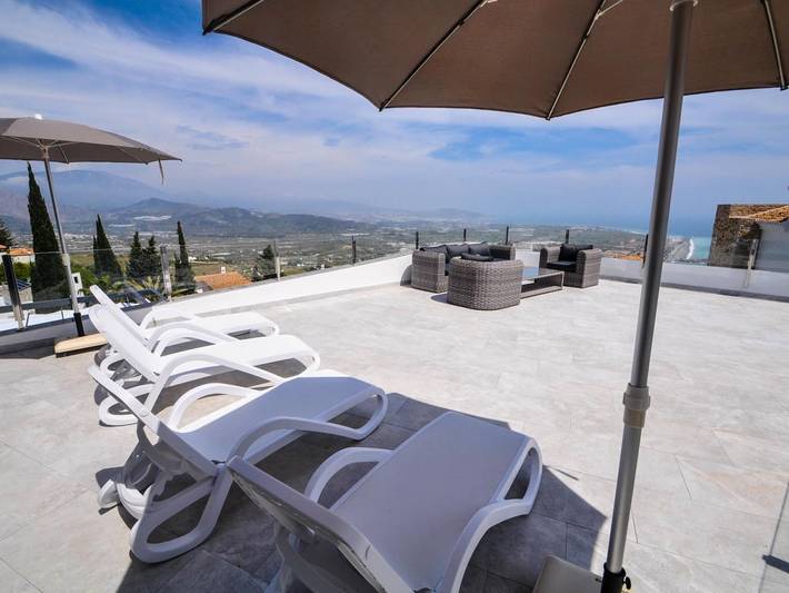 Moderne Luxusvilla, Meerblick und beheiztem Pool in Monte de los Almendros, Salobreña
