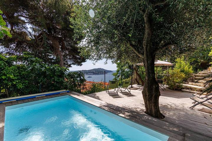 Villa pour 6 personnes, avec vue ainsi que piscine et jardin à Villefranche-sur-Mer
