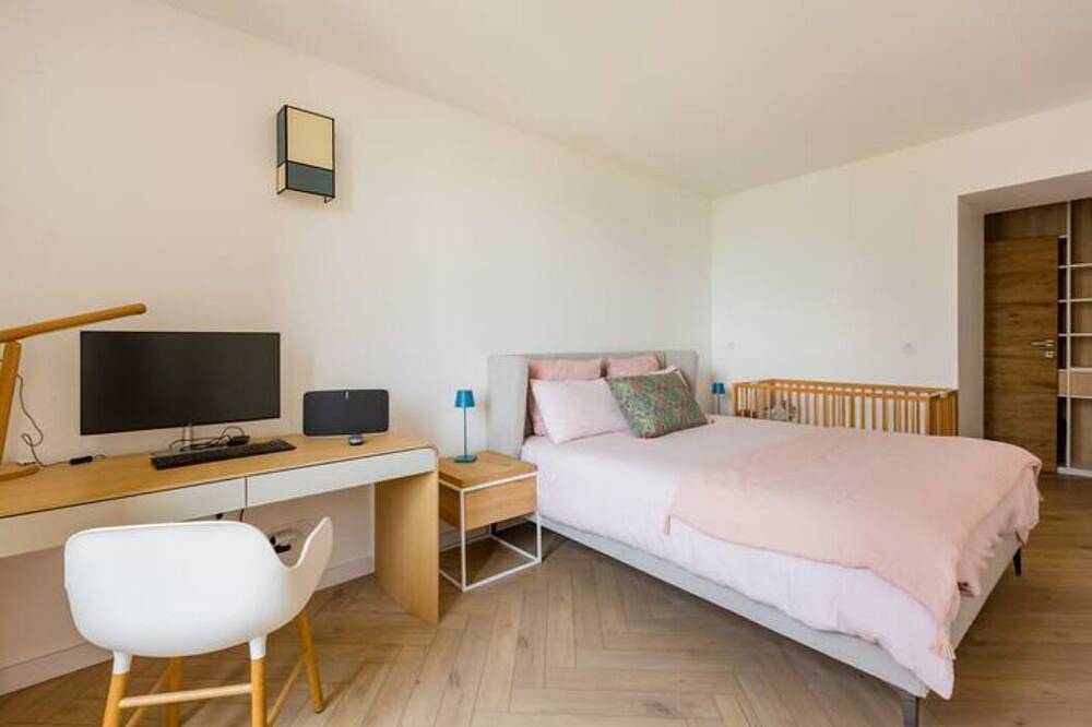 Apartamento entero, The Garden in Talloires with a lake view in Talloires-Montmin, Región de Annecy