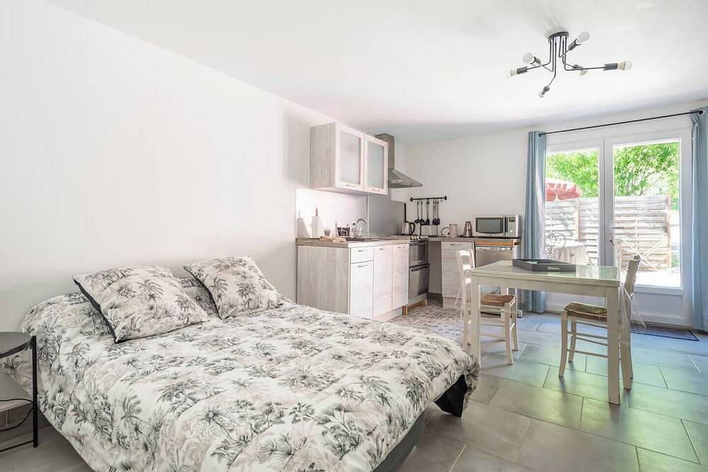Ganze Wohnung, The Maison Rose studio in Callas, Draguignan Region