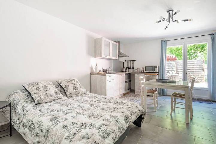 Ferienwohnung für 2 Personen, mit Terrasse und Whirlpool - 1