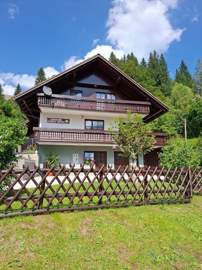 Apartamento de vacaciones para 4 personas, con vistas y jardín - 1