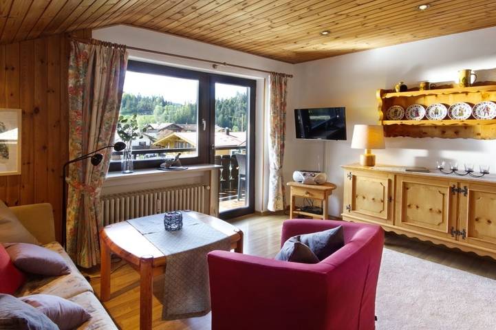 Hütte für 6 Personen, mit Ausblick und Balkon im Karwendel