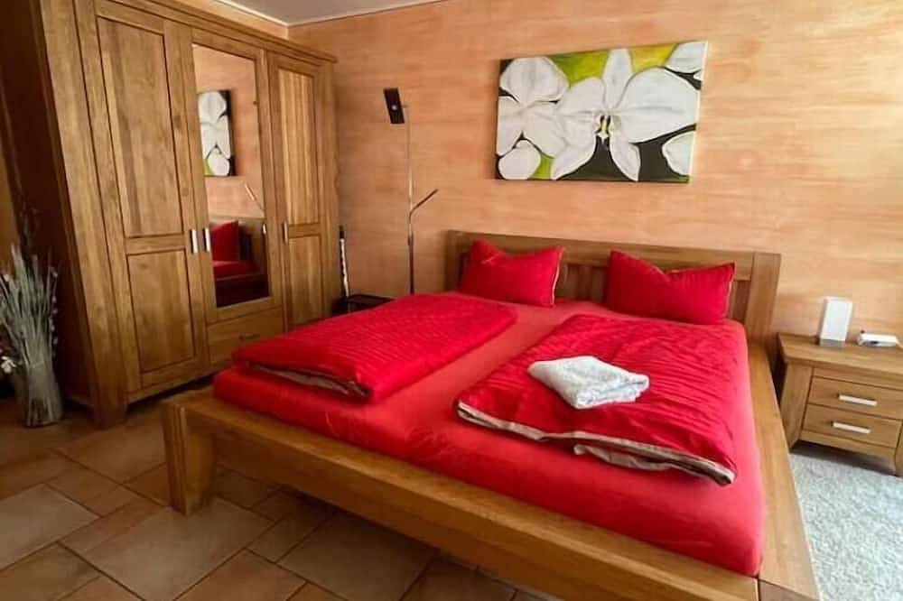 Ganze Wohnung, Studio am Rand von Dresden (ca. 44m²) in Klotzsche, Dresden