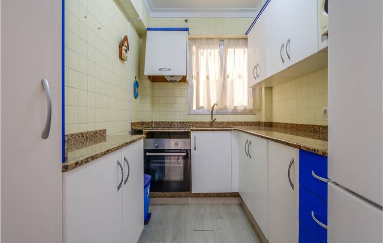 Ganze Ferienwohnung, Gemütliches Strand-Apartment mit AC & Terrasse in Platja de les Palmeres (Sueca), Sueca