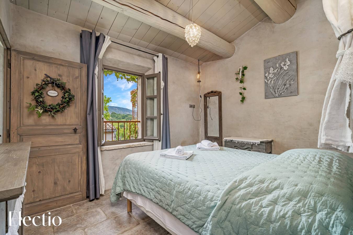 Appartement de vacances entier, Loggia 7 Cyprès | Résidence Les Petitons in Oppède, Parc naturel régional du Luberon