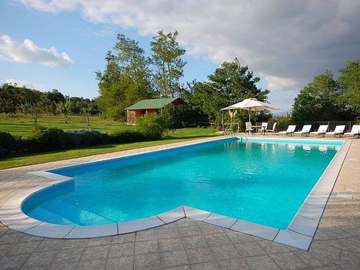 Ferienwohnung für 4 Personen, mit Garten und Pool in Bagnoregio